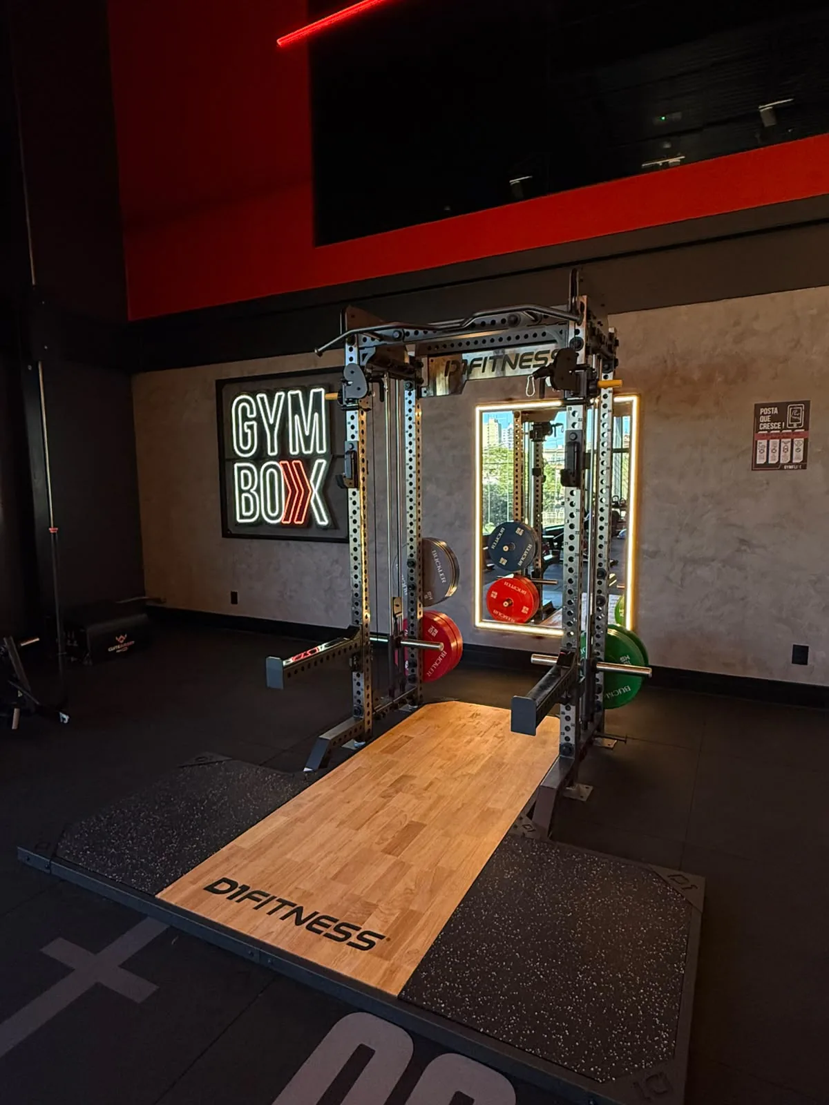 gymflix-gymbox-rack-plataforma